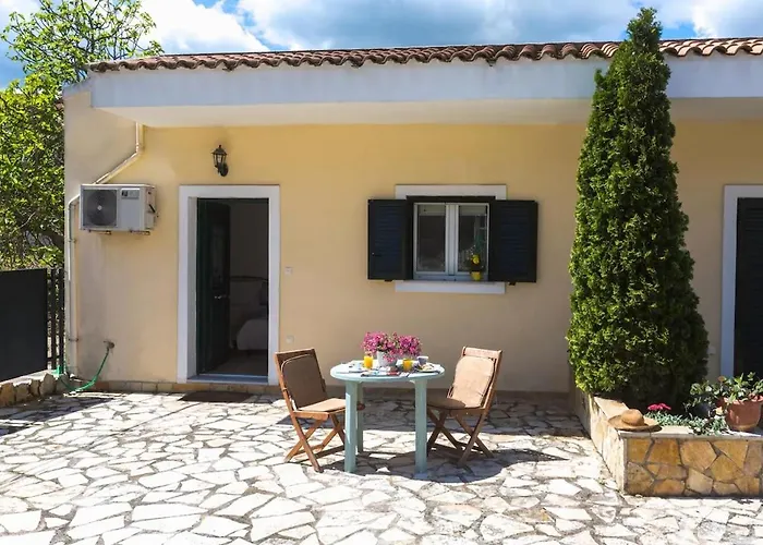 Sunny Patio Corfu ! Apartamento *