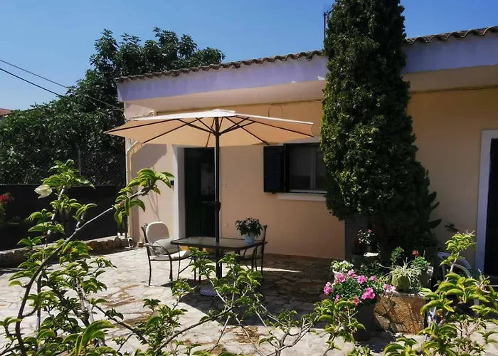 Sunny Patio Corfu ! Apartamento *